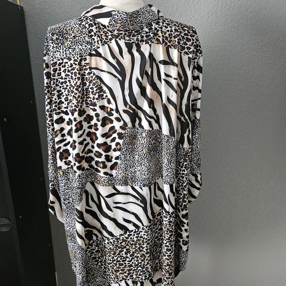 Animal Print Blouse Plus Size - Picture 7 of 8